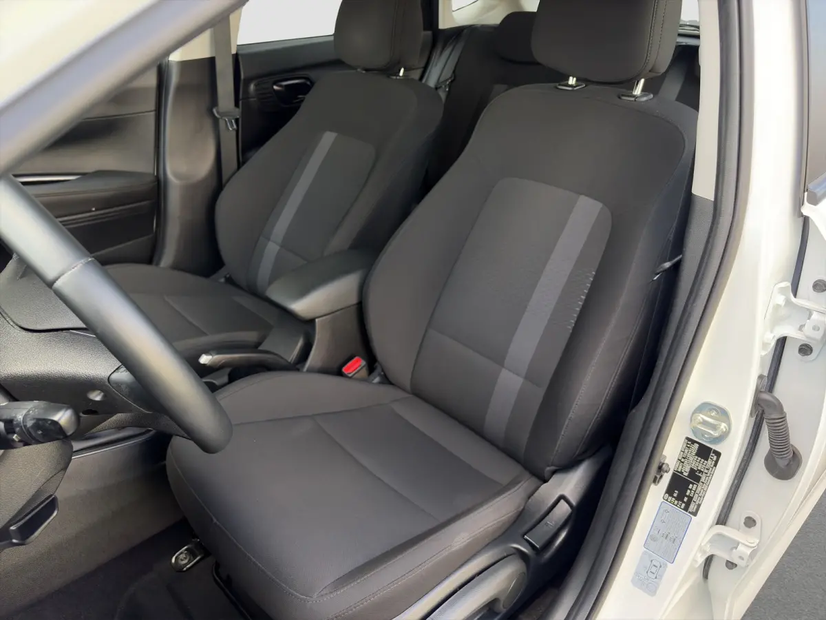 1.0 T-GDI 100pk Comfort | Airco | Camera | Carplay | Cruise control | Dodehoek detectie | Navigatie | Parkeersensoren | Digitaal cockpit | Lichtmetalen velgen