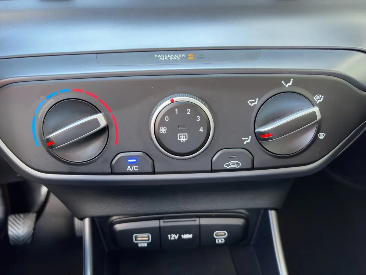 1.0 T-GDI 100pk Comfort | Airco | Camera | Carplay | Cruise control | Dodehoek detectie | Navigatie | Parkeersensoren | Digitaal cockpit | Lichtmetalen velgen