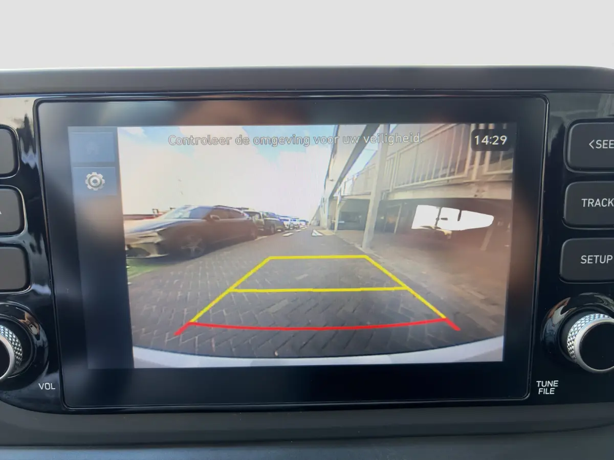 1.0 T-GDI 100pk Comfort | Airco | Camera | Carplay | Cruise control | Dodehoek detectie | Navigatie | Parkeersensoren | Digitaal cockpit | Lichtmetalen velgen