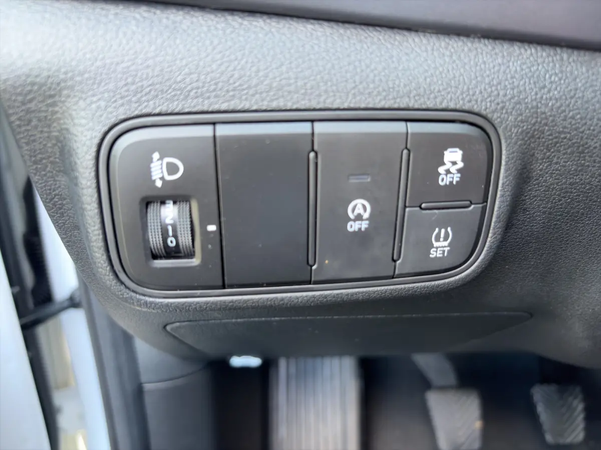 1.0 T-GDI 100pk Comfort | Airco | Camera | Carplay | Cruise control | Dodehoek detectie | Navigatie | Parkeersensoren | Digitaal cockpit | Lichtmetalen velgen