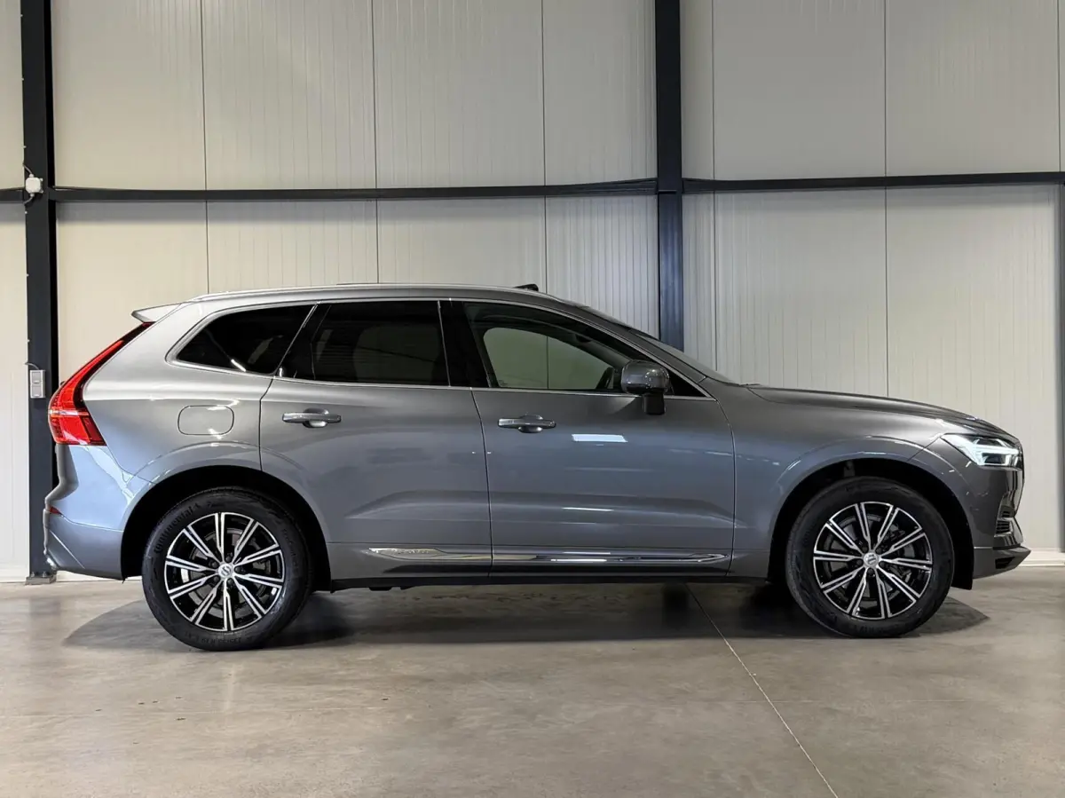 2.0 Recharge T6 AWD Pano H&K Leer Camera SOH 90%