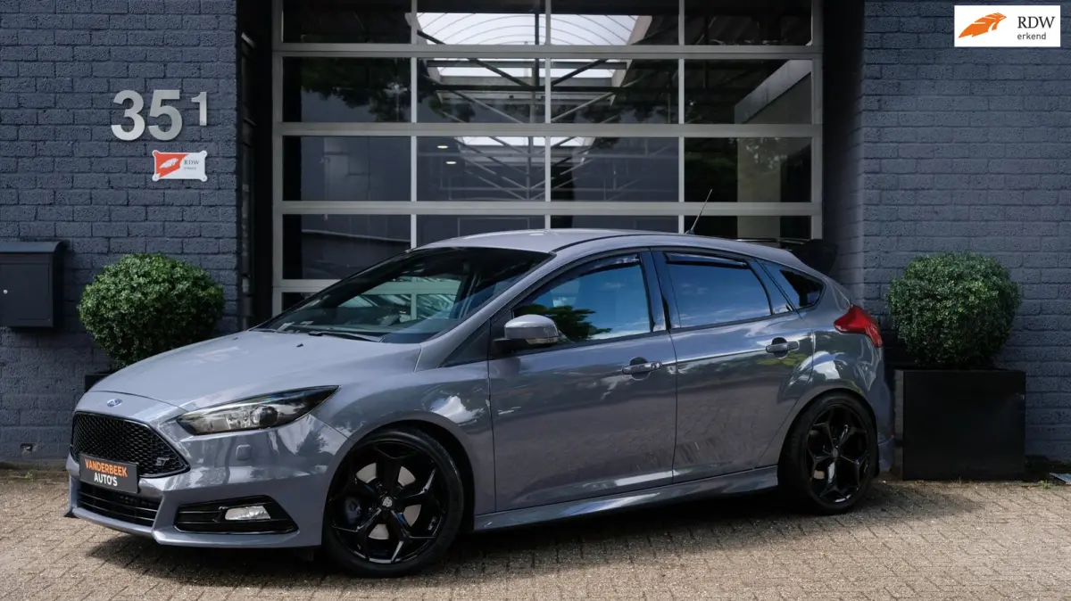 2.0 ST-3 Stealth Grey|Leder|RS|Milltek|Maxton|Kanon!
