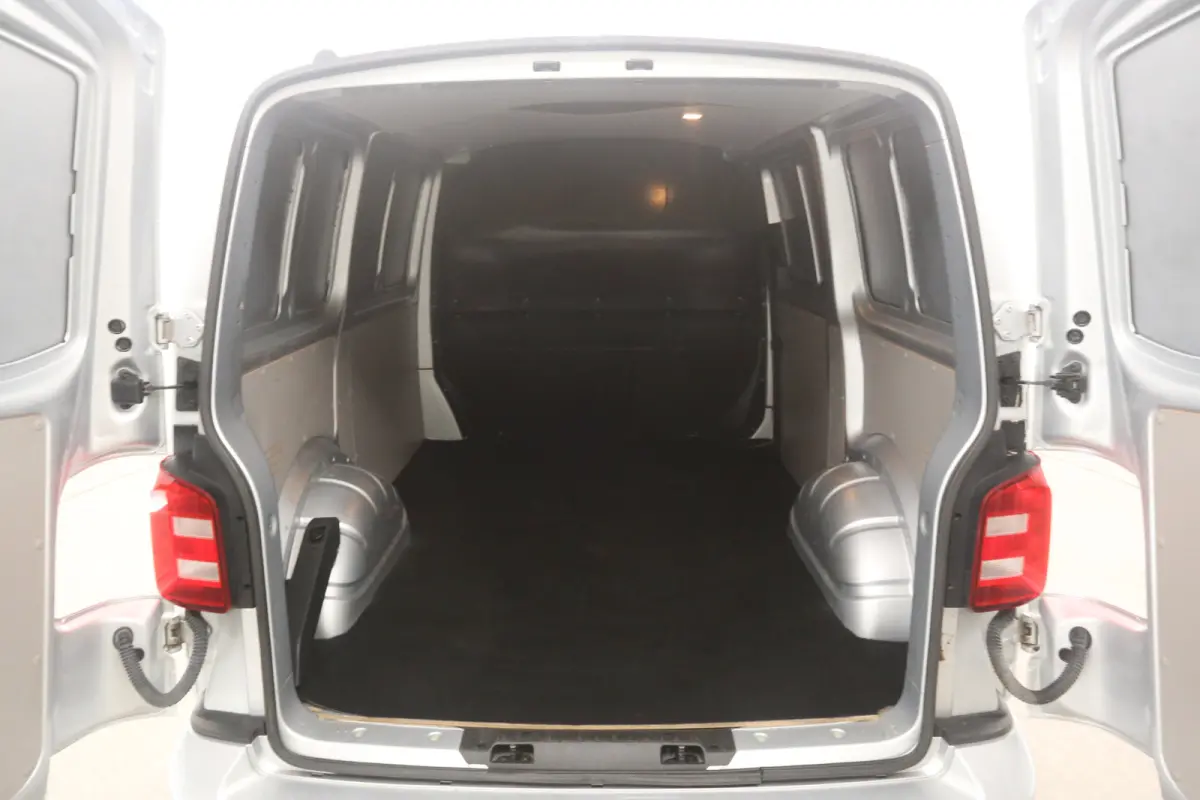 2.0 TDI L1H1 150PK | Marge | Airco | Cruise | 3 Zits | Trekhaak | LED
