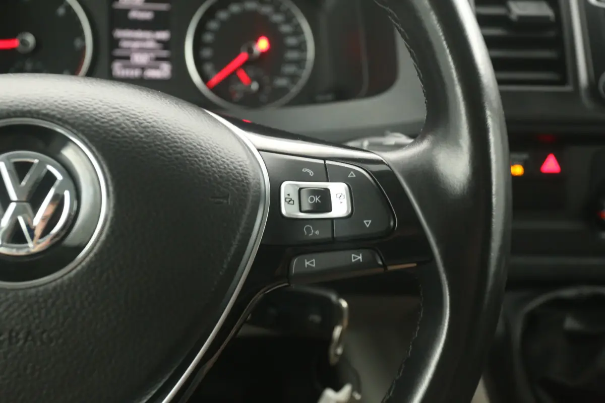 2.0 TDI L1H1 150PK | Marge | Airco | Cruise | 3 Zits | Trekhaak | LED