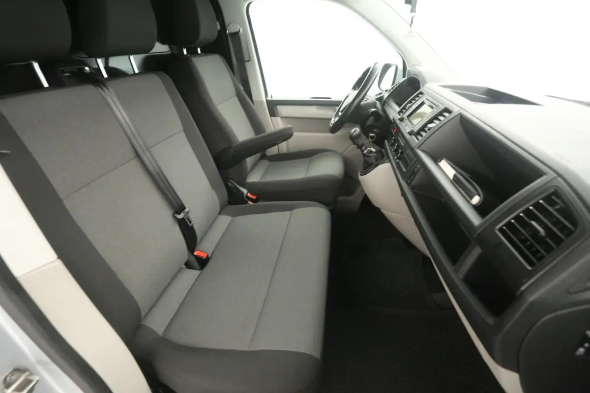 2.0 TDI L1H1 150PK | Marge | Airco | Cruise | 3 Zits | Trekhaak | LED