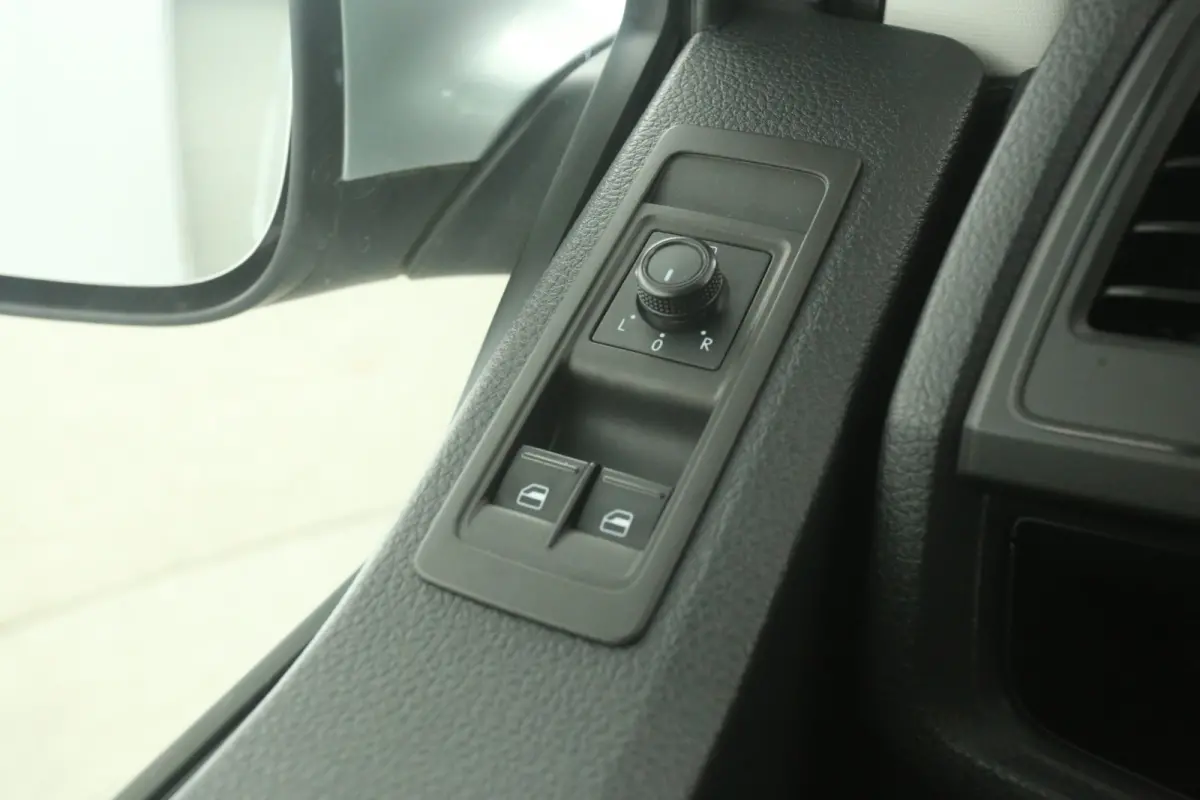 2.0 TDI L1H1 150PK | Marge | Airco | Cruise | 3 Zits | Trekhaak | LED