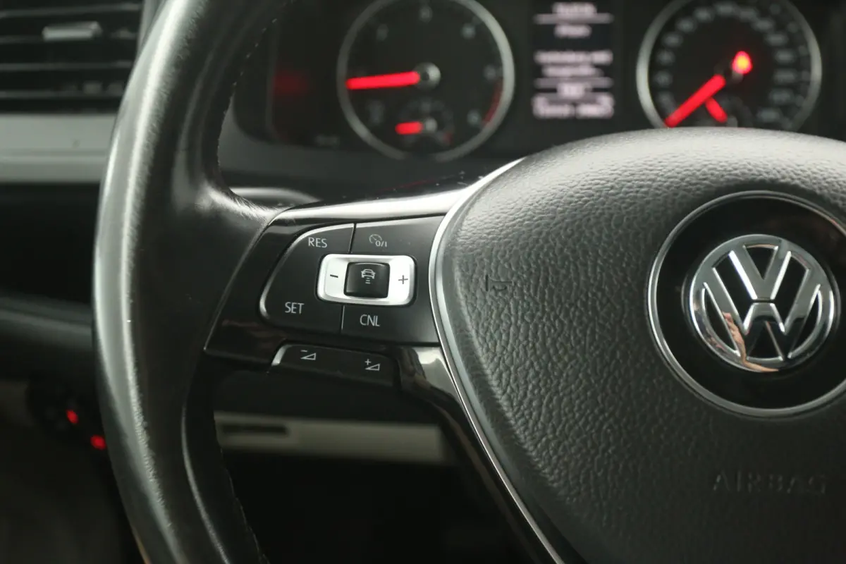 2.0 TDI L1H1 150PK | Marge | Airco | Cruise | 3 Zits | Trekhaak | LED