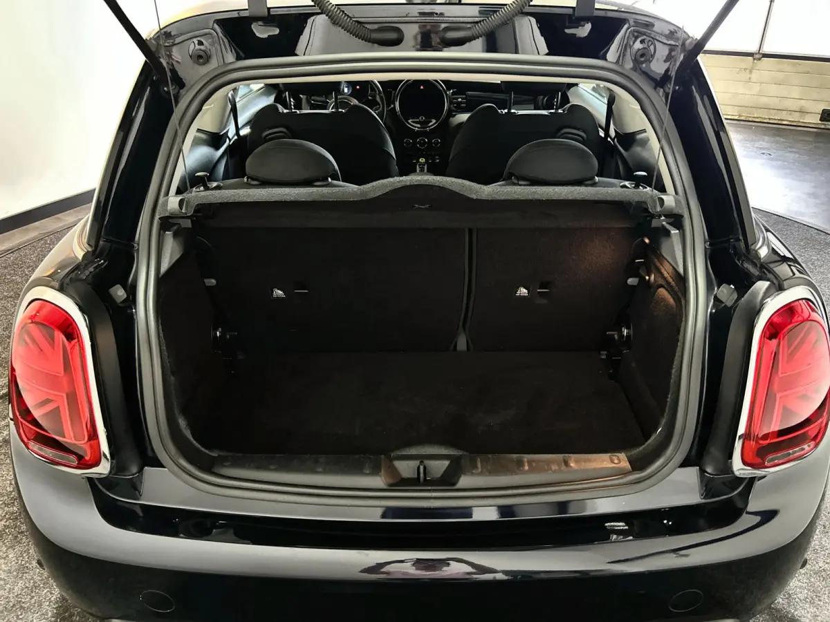 MINI Electric Collection 33 kWh | Tot € 3.000 klantvoordeel* | SOH 93,1 % | Head-up Display | Achteruitrijcamera | Digitaal dashboard