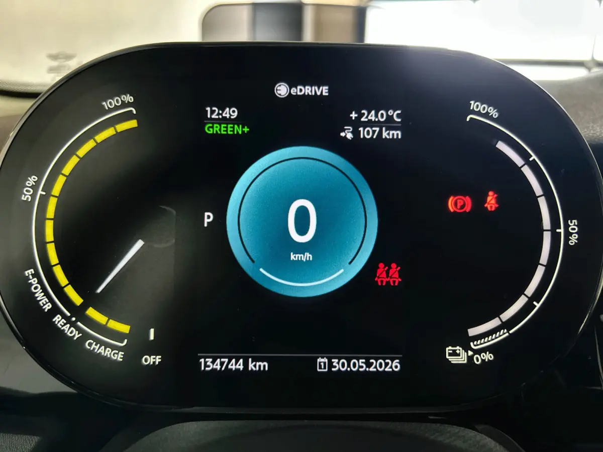 MINI Electric Collection 33 kWh | Tot € 3.000 klantvoordeel* | SOH 93,1 % | Head-up Display | Achteruitrijcamera | Digitaal dashboard