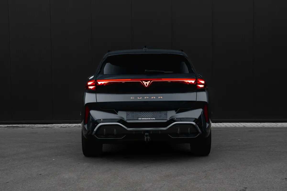 1.5 TSI e-Hybrid 272pk VZ Performance | Panoramadak | Trekhaak | 360 Camera | Stoelen Elektrisch | Sennheiser