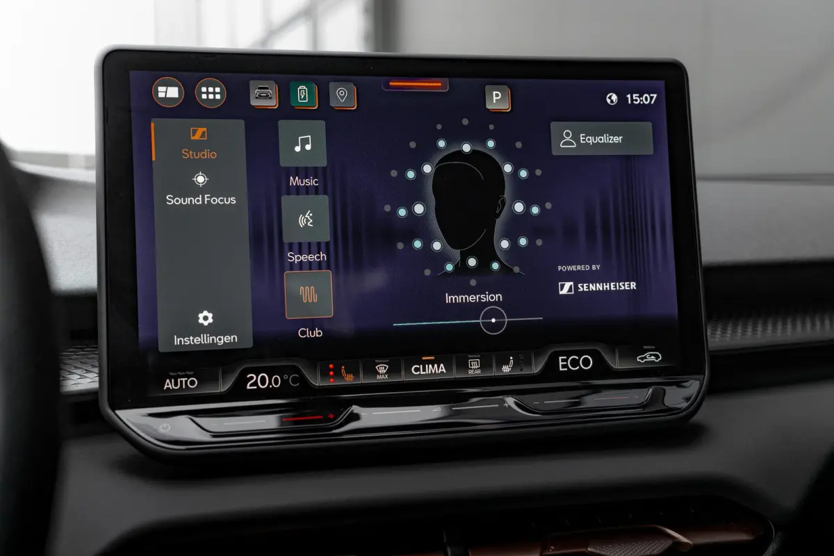 1.5 TSI e-Hybrid 272pk VZ Performance | Panoramadak | Trekhaak | 360 Camera | Stoelen Elektrisch | Sennheiser