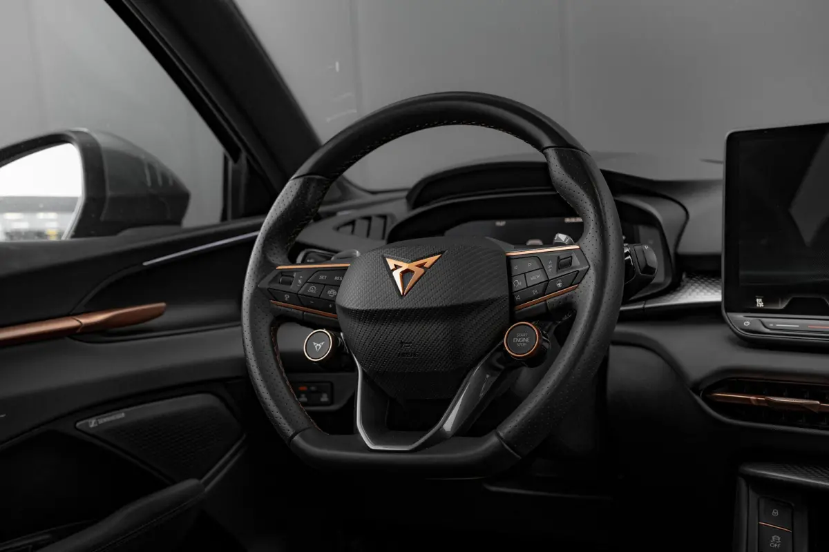 1.5 TSI e-Hybrid 272pk VZ Performance | Panoramadak | Trekhaak | 360 Camera | Stoelen Elektrisch | Sennheiser