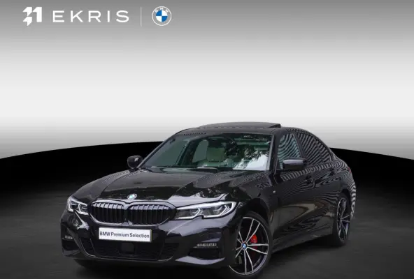 330e | Elektrisch glazen schuif-/kanteldak | Trekhaak met elektrisch wegklapbare kogel | Driving Assistant Professional | Harman Kardon Surround Sound Systeem | BMW Head-Up Display | Parking