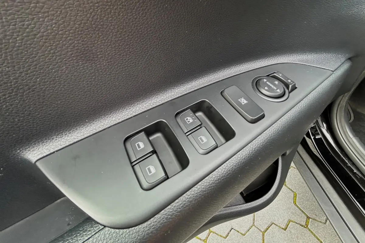 1.2 MPi ComfortLine AIRCO CRUISE CARPLAY STOELVERW. 16093KM!
