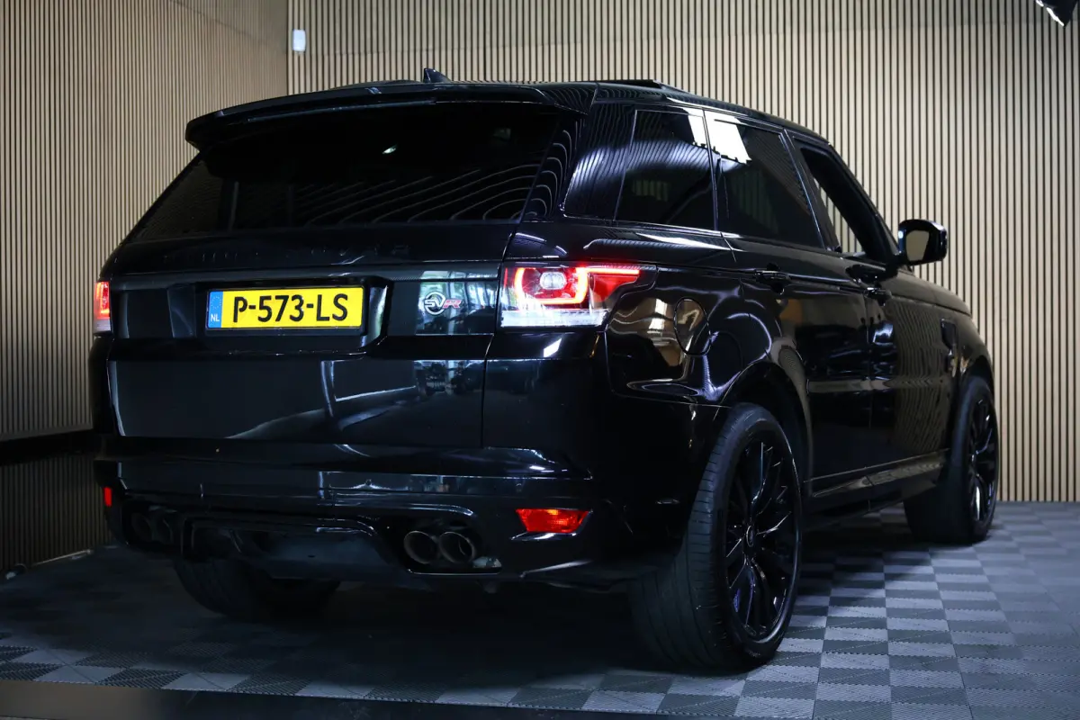5.0 V8 Supercharged SVR Carbon Edition AVM Full Option!