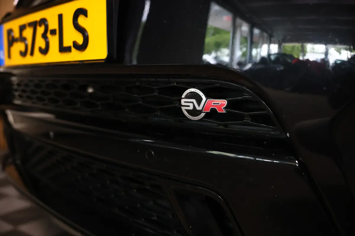 5.0 V8 Supercharged SVR Carbon Edition AVM Full Option!