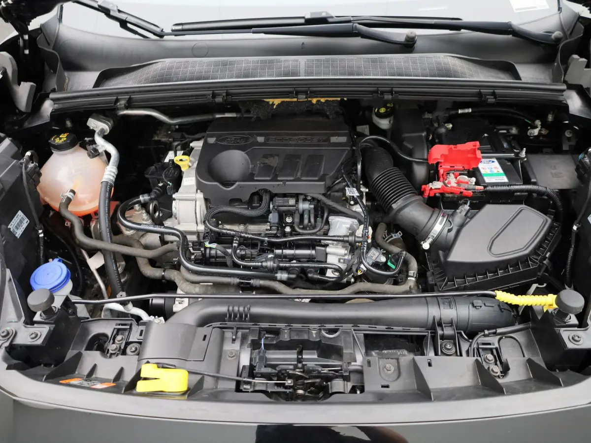1.0 EcoBoost ST-Line | Cruise Control | Trekhaak | Winterpack | Airco | Parkeersensoren Achter | Navigatie | Apple Carplay/ Android Auto |