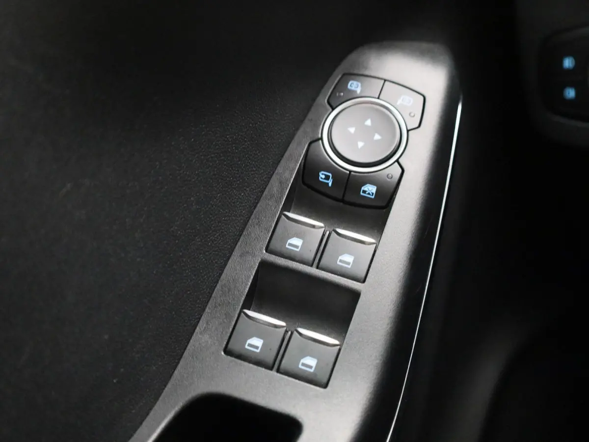 1.0 EcoBoost ST-Line | Cruise Control | Trekhaak | Winterpack | Airco | Parkeersensoren Achter | Navigatie | Apple Carplay/ Android Auto |