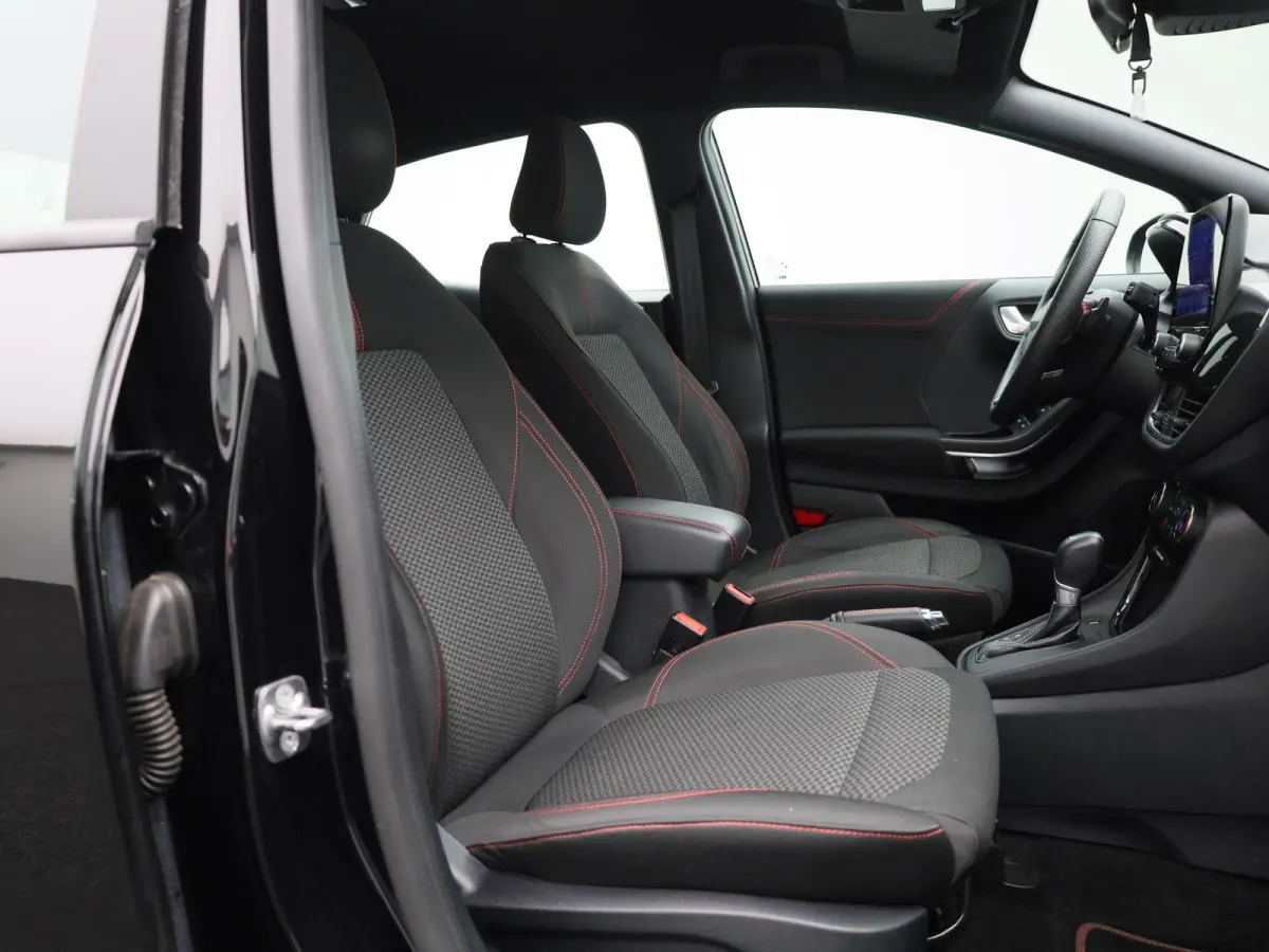 1.0 EcoBoost ST-Line | Cruise Control | Trekhaak | Winterpack | Airco | Parkeersensoren Achter | Navigatie | Apple Carplay/ Android Auto |