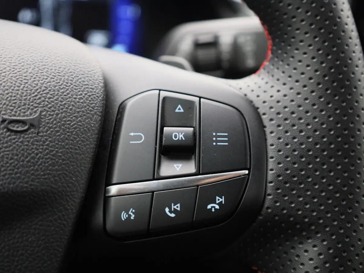1.0 EcoBoost ST-Line | Cruise Control | Trekhaak | Winterpack | Airco | Parkeersensoren Achter | Navigatie | Apple Carplay/ Android Auto |