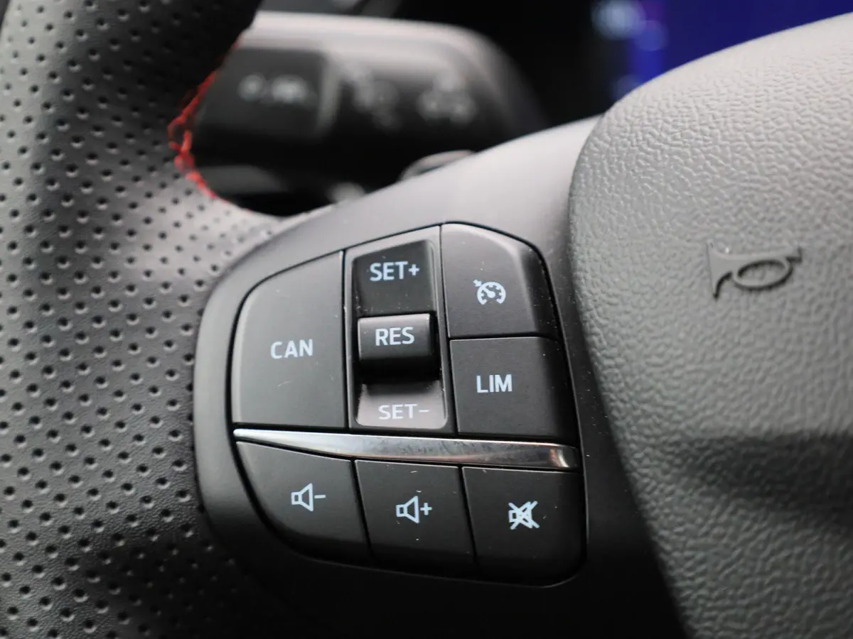 1.0 EcoBoost ST-Line | Cruise Control | Trekhaak | Winterpack | Airco | Parkeersensoren Achter | Navigatie | Apple Carplay/ Android Auto |