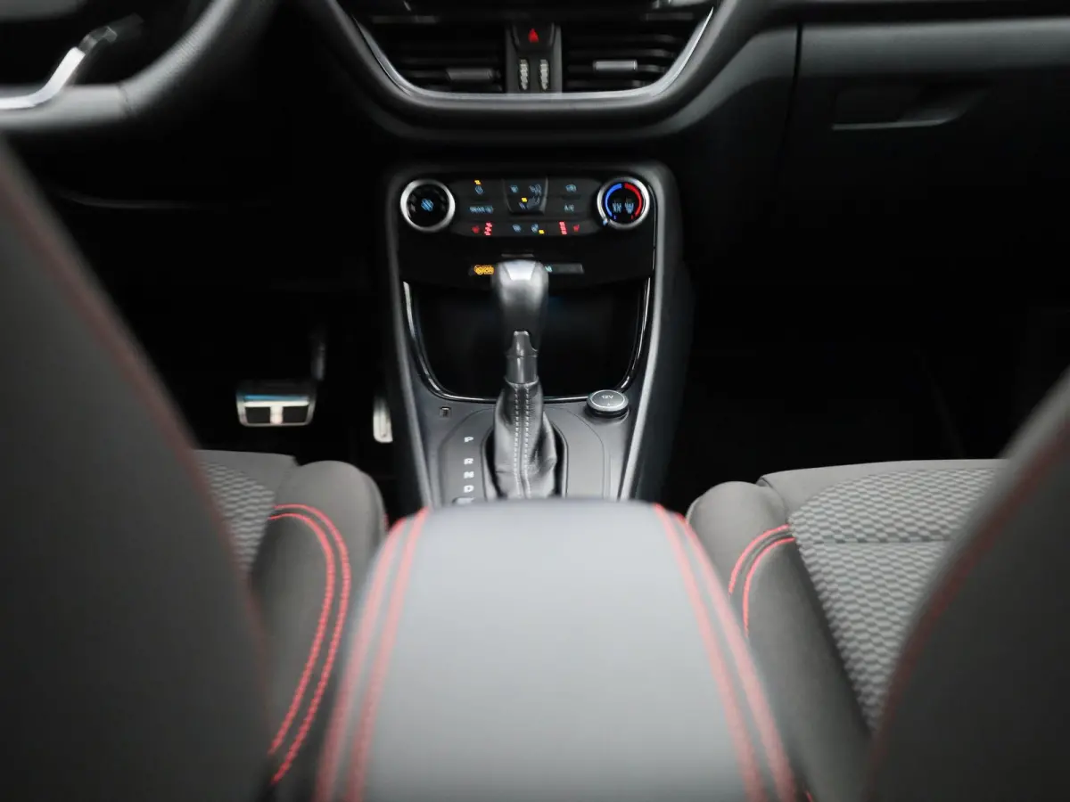 1.0 EcoBoost ST-Line | Cruise Control | Trekhaak | Winterpack | Airco | Parkeersensoren Achter | Navigatie | Apple Carplay/ Android Auto |