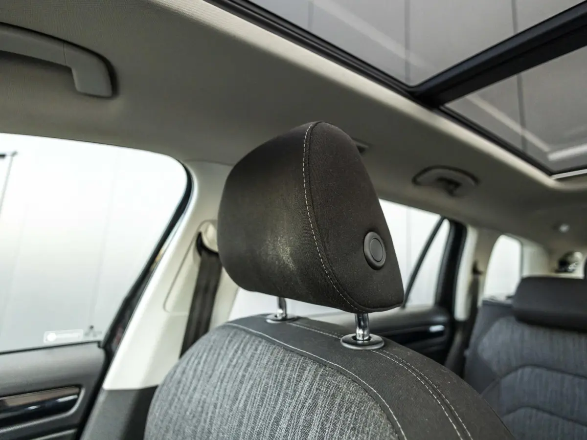 1.4 TSI Style Business 7p. 7 persoons, geheugen en verwarmde stoelen, panoramadak
