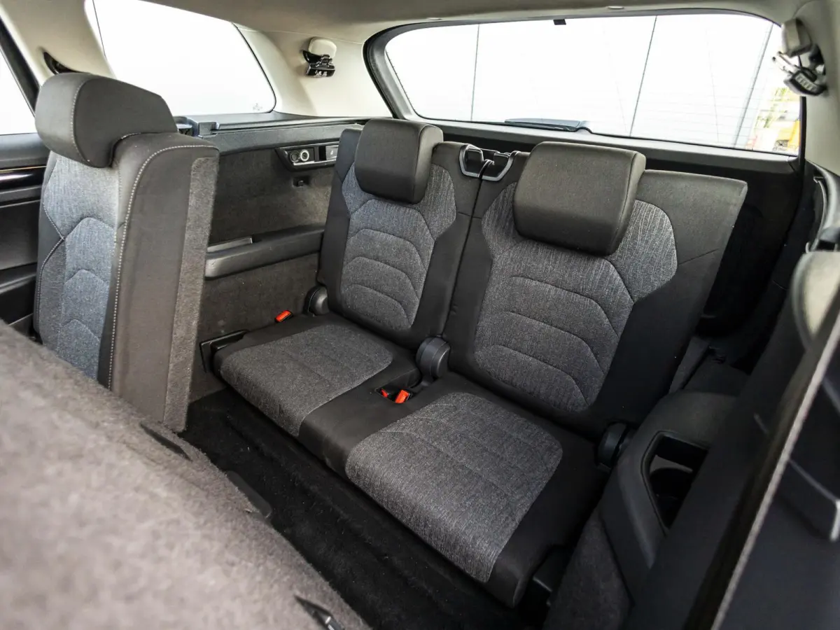 1.4 TSI Style Business 7p. 7 persoons, geheugen en verwarmde stoelen, panoramadak