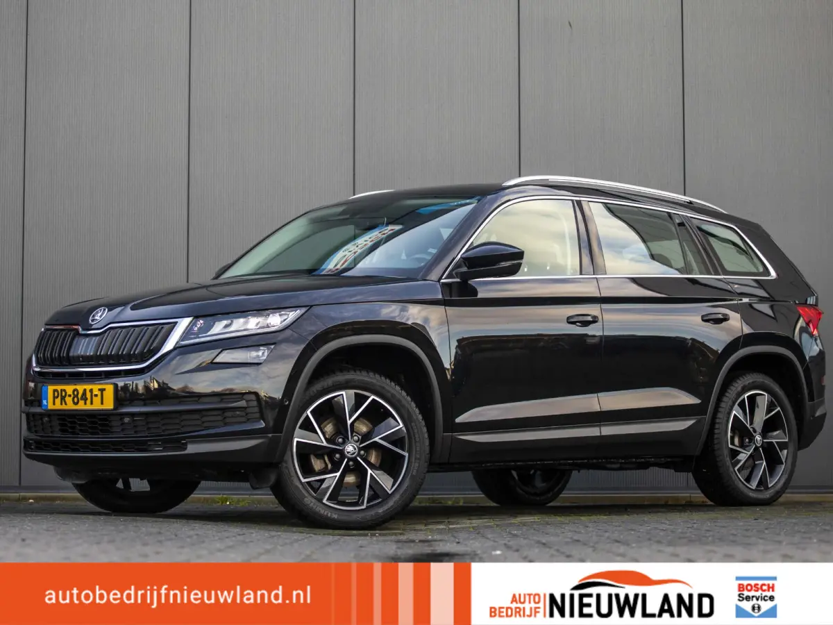 1.4 TSI Style Business 7p. 7 persoons, geheugen en verwarmde stoelen, panoramadak