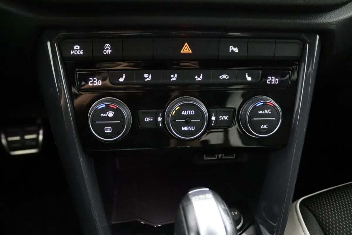 1.5 TSI 150 PK Sport Business R | Automaat |