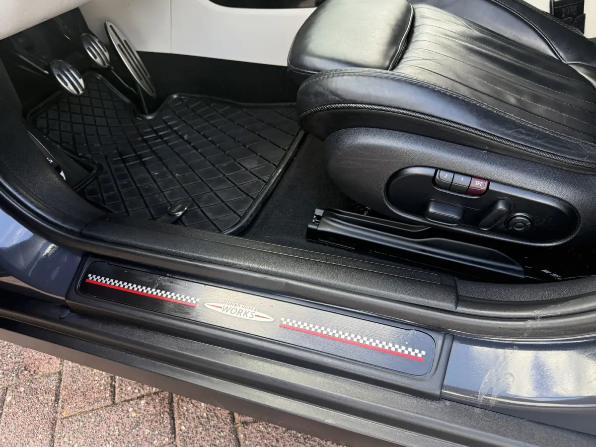 2.0 John Cooper Works ALL4 uniek!!! 232 pk navi camera climate ctr cruise ctr leder lmv 18 inch Head-up display keyless entry