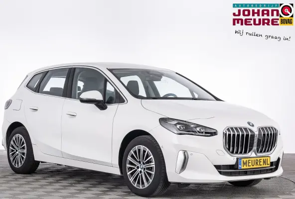 225 xDrive Luxury Line | Keyless | Camera