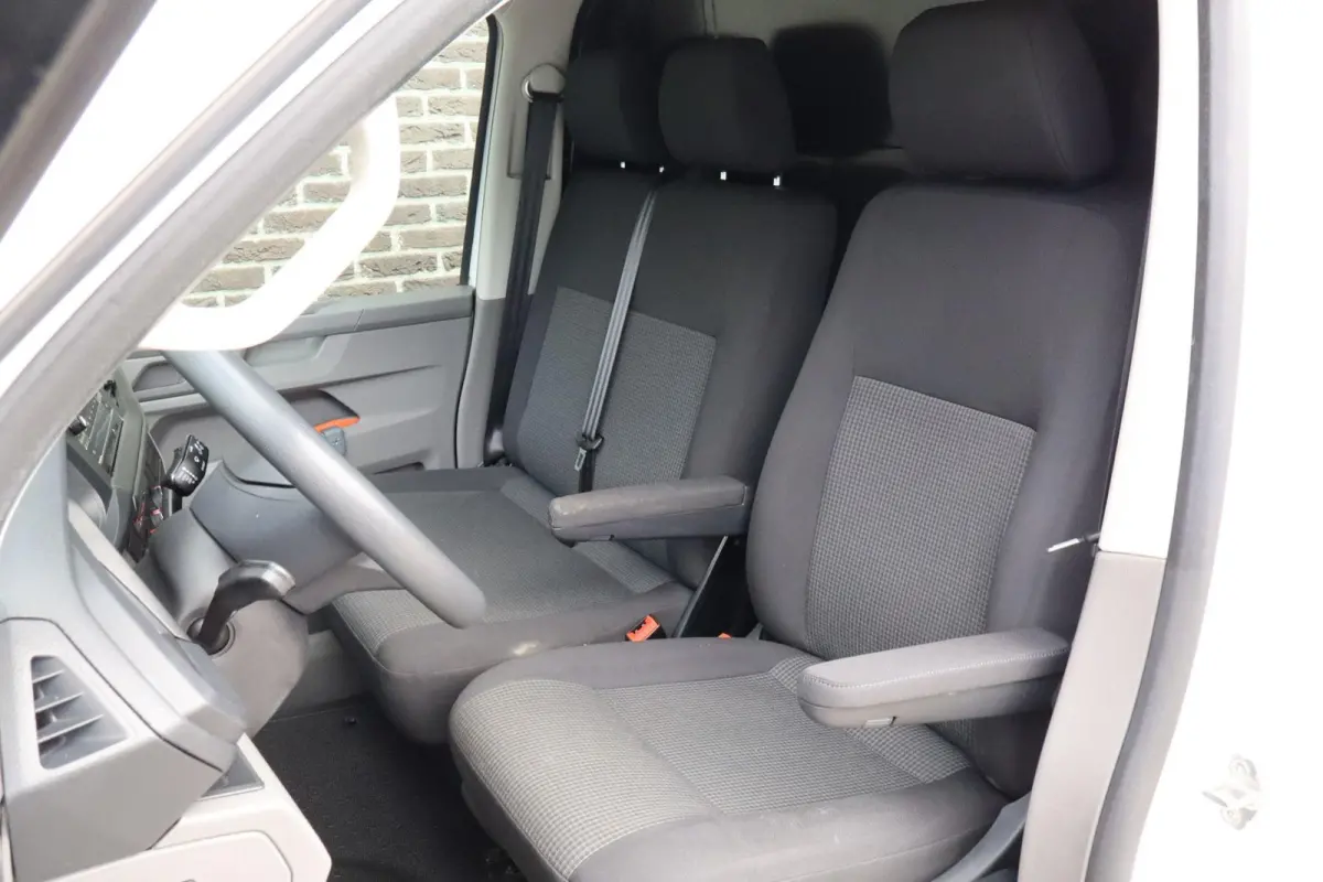 2.0 TDI 90pk L1H1 28 | Airco | Laadruimte Inrichting | Imperiaal