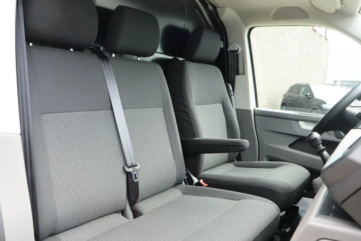 2.0 TDI 90pk L1H1 28 | Airco | Laadruimte Inrichting | Imperiaal