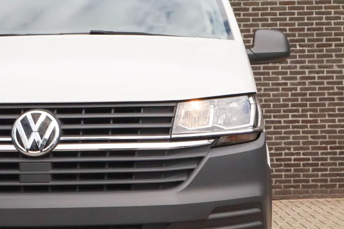 2.0 TDI 90pk L1H1 28 | Airco | Laadruimte Inrichting | Imperiaal