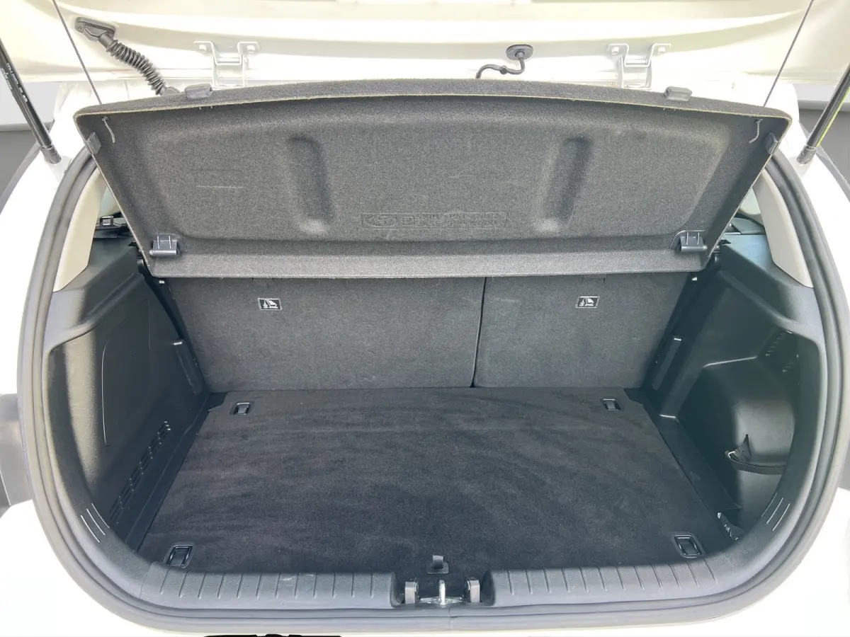 1.0 T-GDI 100pk Comfort | Airco | Camera | Carplay | Cruise control | Dodehoek detectie | Navigatie | Parkeersensoren | Digitaal cockpit | Lichtmetalen velgen