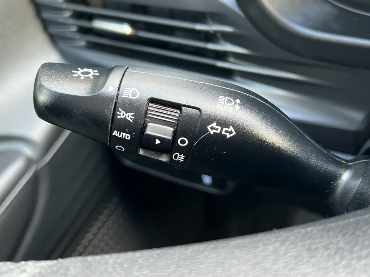 1.0 T-GDI 100pk Comfort | Airco | Camera | Carplay | Cruise control | Dodehoek detectie | Navigatie | Parkeersensoren | Digitaal cockpit | Lichtmetalen velgen