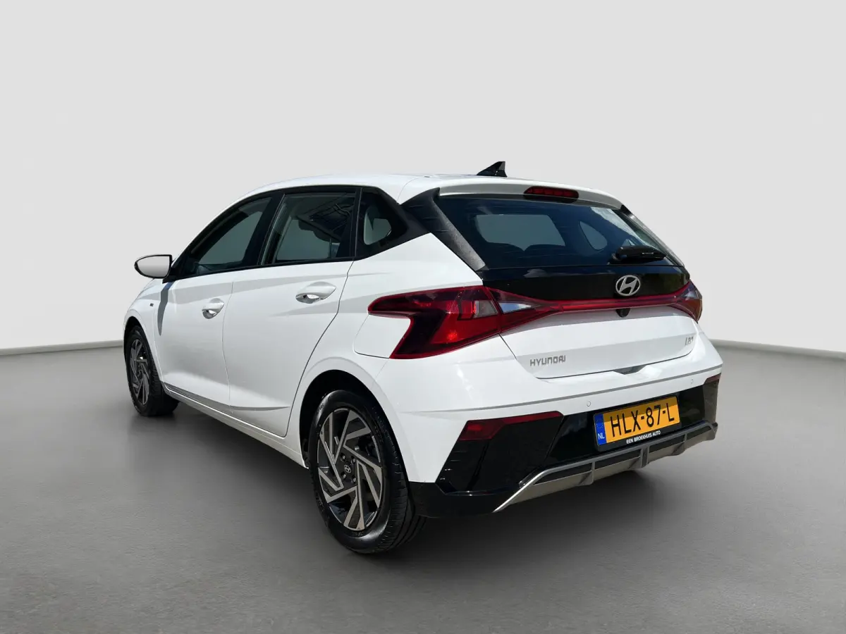 1.0 T-GDI 100pk Comfort | Airco | Camera | Carplay | Cruise control | Dodehoek detectie | Navigatie | Parkeersensoren | Digitaal cockpit | Lichtmetalen velgen