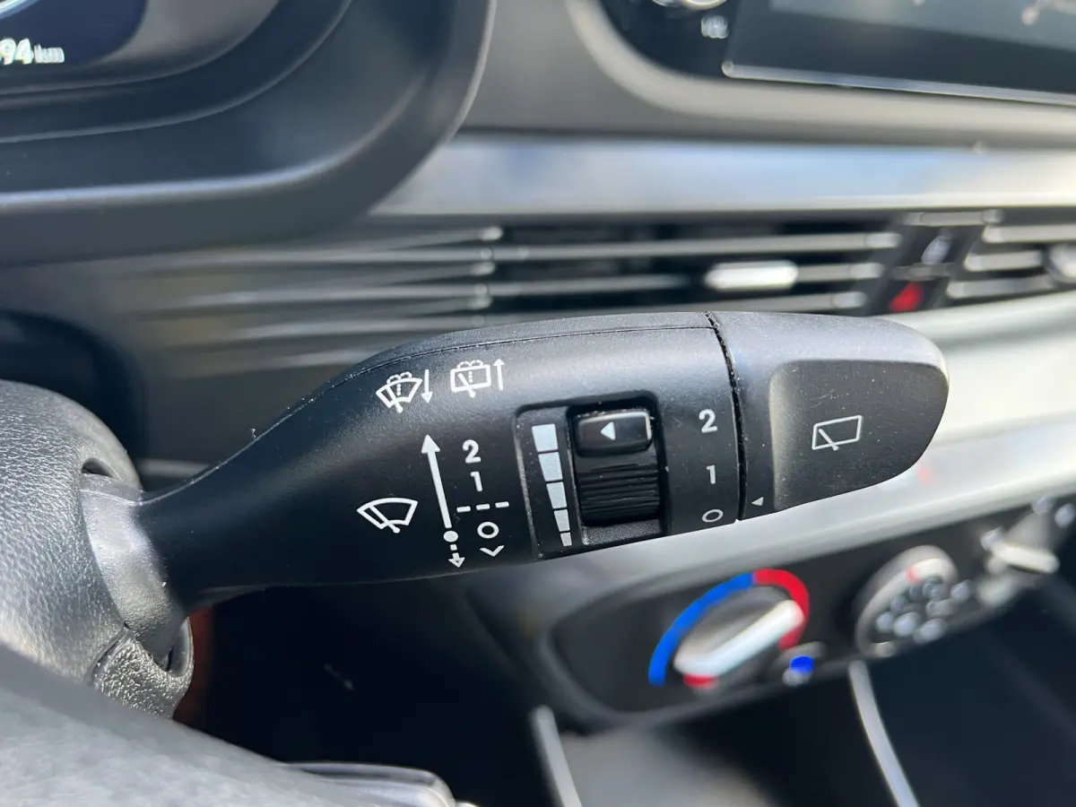1.0 T-GDI 100pk Comfort | Airco | Camera | Carplay | Cruise control | Dodehoek detectie | Navigatie | Parkeersensoren | Digitaal cockpit | Lichtmetalen velgen