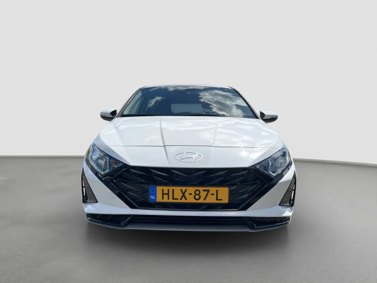 1.0 T-GDI 100pk Comfort | Airco | Camera | Carplay | Cruise control | Dodehoek detectie | Navigatie | Parkeersensoren | Digitaal cockpit | Lichtmetalen velgen