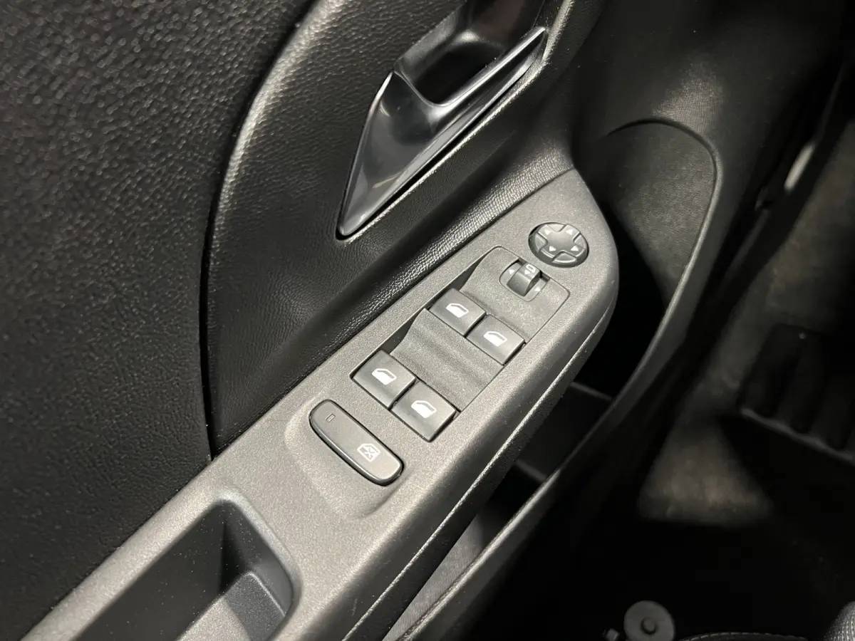 1.2 Turbo GS-line | Android/Apple Carplay | Lichtmetalen Velgen 16" | PDC Voor en Achter | Cruise Control | DAB | Airco |