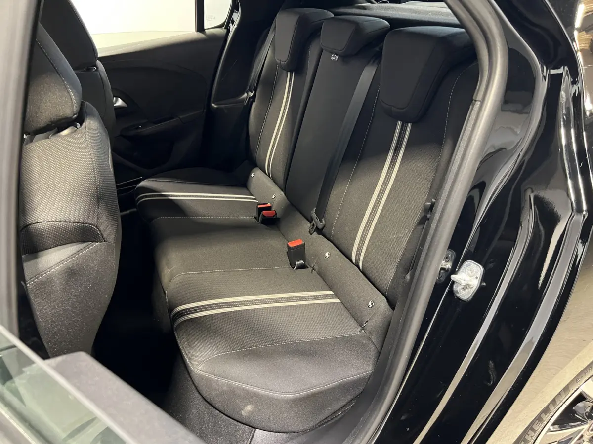 1.2 Turbo GS-line | Android/Apple Carplay | Lichtmetalen Velgen 16" | PDC Voor en Achter | Cruise Control | DAB | Airco |