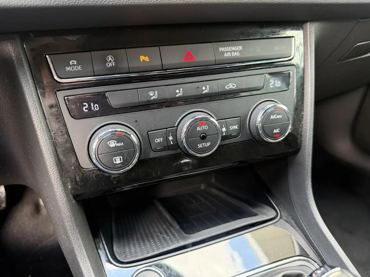1.4 Eco FR AUTOMAAT CARPLAY LED CRUISE PDC 2018 NL AUTO PERFECTE STAAT VOL OPTIES EERSTE EIGENAAR