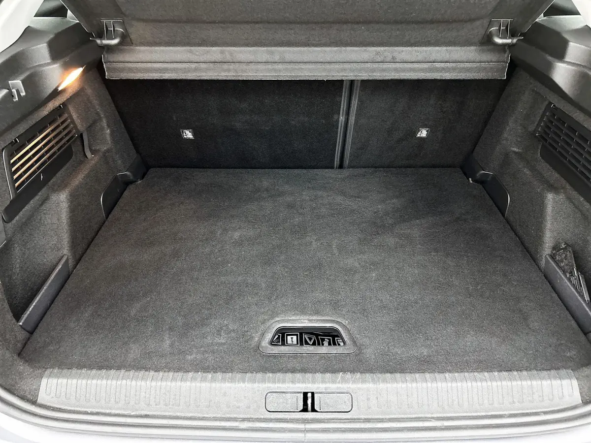 You 50 kWh 136pk Automaat | Apple Carplay/Android Auto | Climate Control | Cruise Control | Camera | FASE 3 | 16"LMV | Parkeersensoren | Warmtepomp |