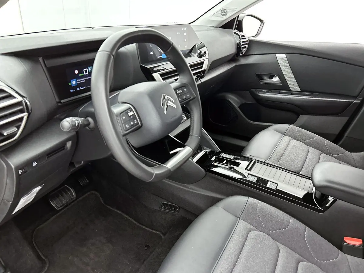 You 50 kWh 136pk Automaat | Apple Carplay/Android Auto | Climate Control | Cruise Control | Camera | FASE 3 | 16"LMV | Parkeersensoren | Warmtepomp |