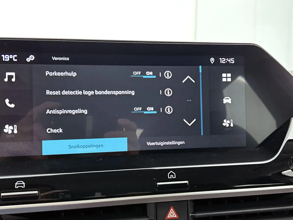 You 50 kWh 136pk Automaat | Apple Carplay/Android Auto | Climate Control | Cruise Control | Camera | FASE 3 | 16"LMV | Parkeersensoren | Warmtepomp |