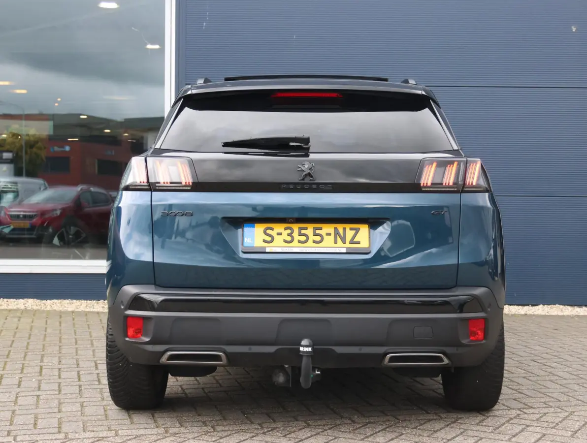 1.2 130pk GT 1ste eigenaar | Panoramadak | FOCAL HI-FI | Black Pack | Navigatie | All-season | trekhaak | 19" LMV