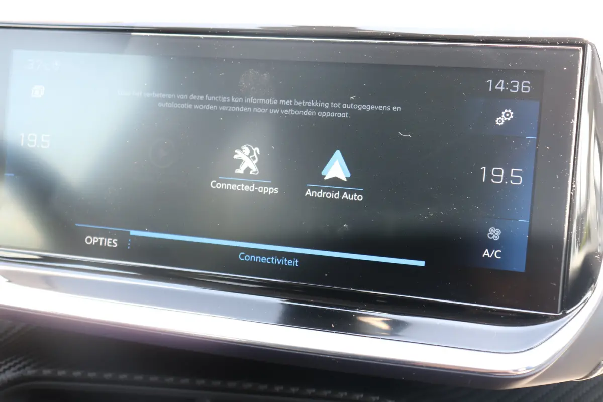 PureTech Allure Pack Voorstoelen verwarmd | Navi | Cruise control adaptief | Apple Carplay/Android | Achteruitrijcamera |