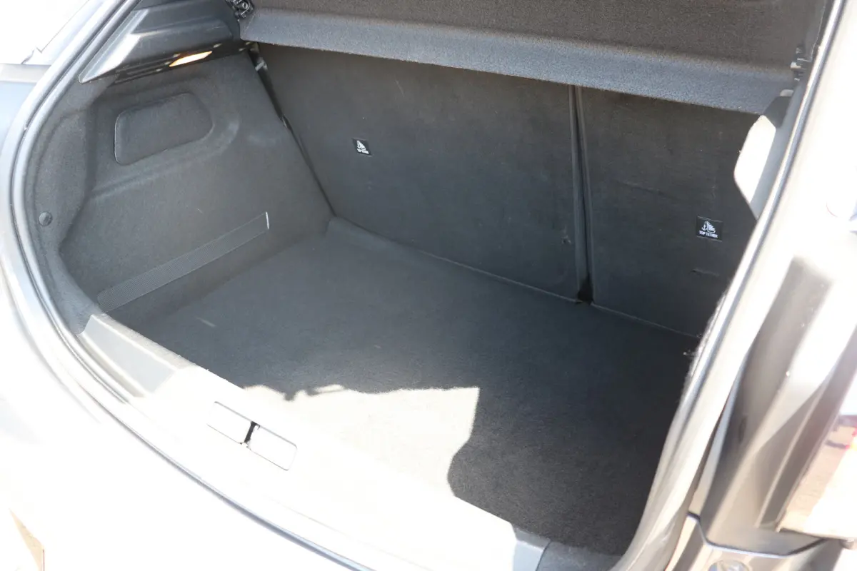 PureTech Allure Pack Voorstoelen verwarmd | Navi | Cruise control adaptief | Apple Carplay/Android | Achteruitrijcamera |