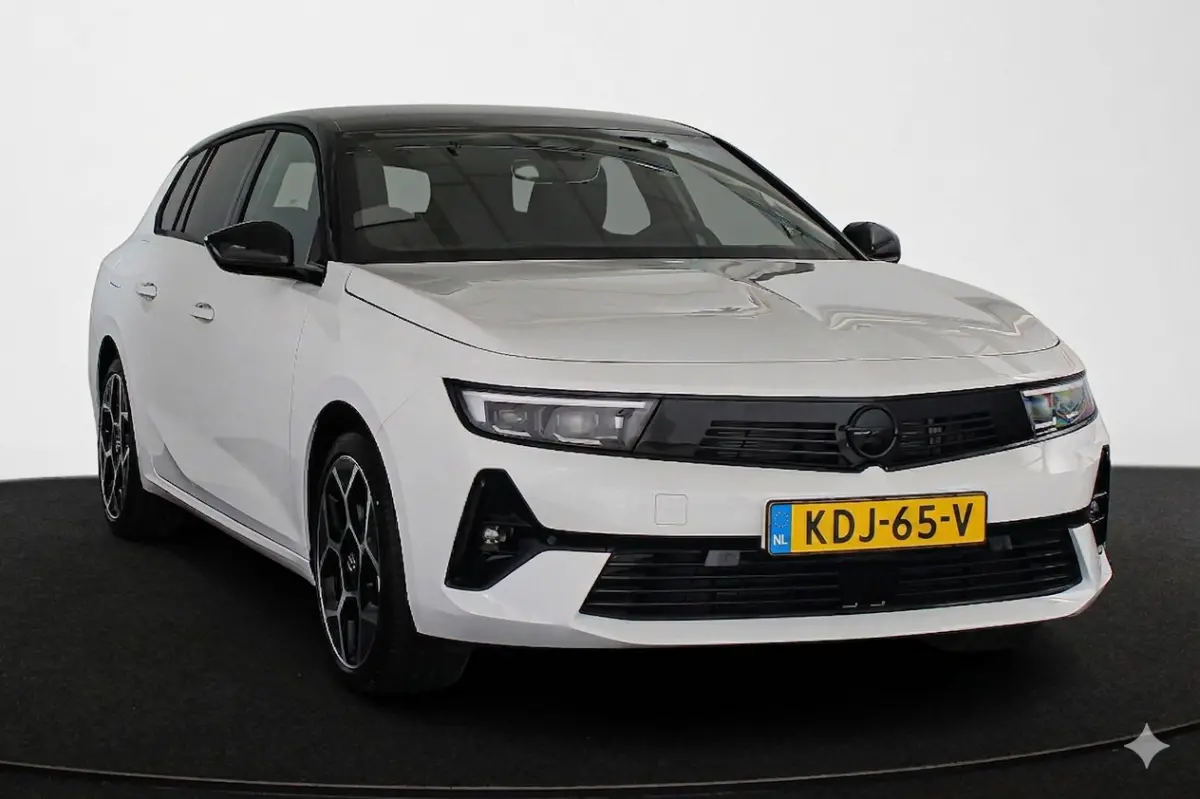 1.6 Turbo Plug In Hybrid GS Pano / LED / Trekhaak / LED